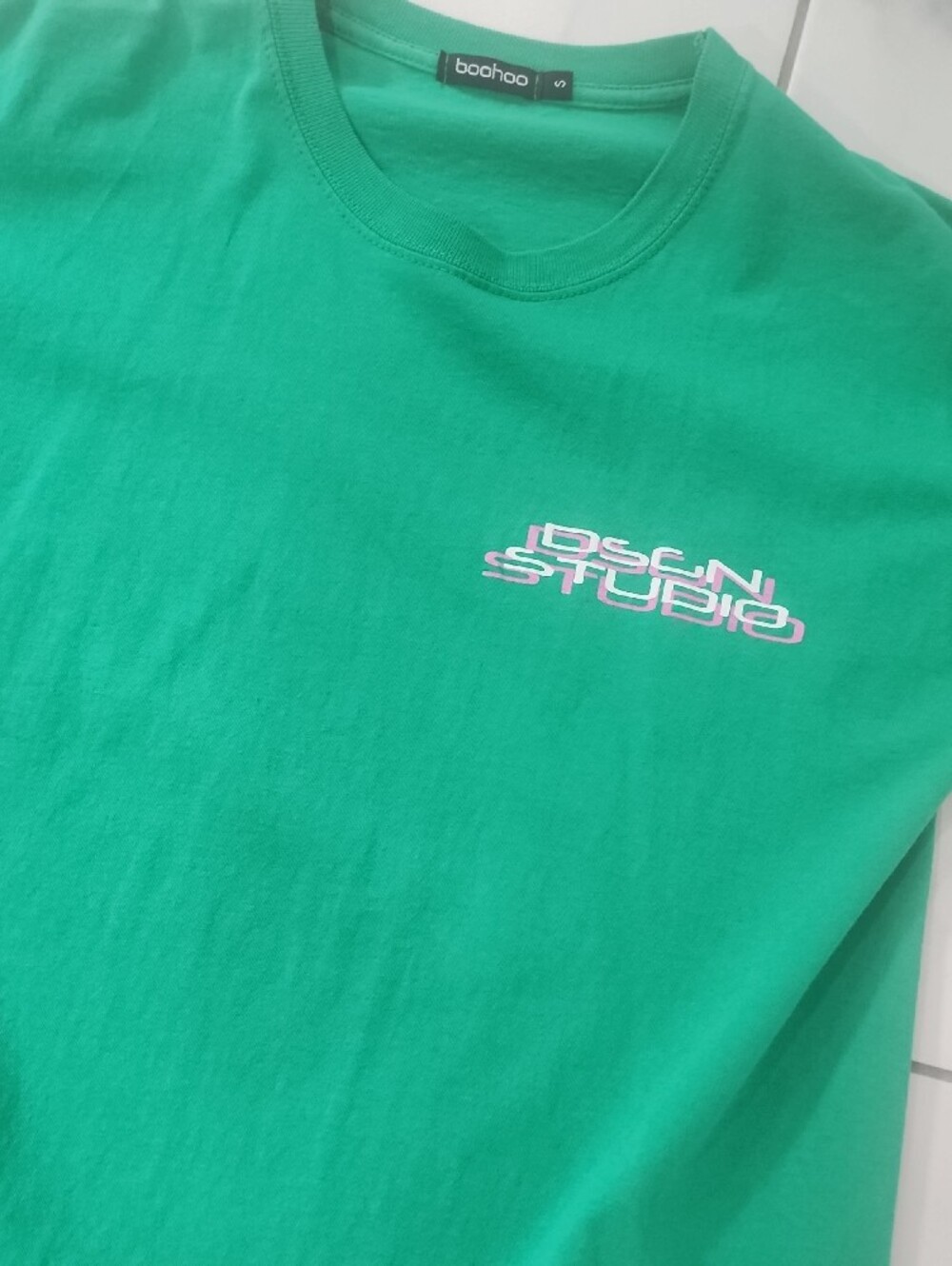 Boohoo DSGN STUDIO Green Crew Neck Tee  S
